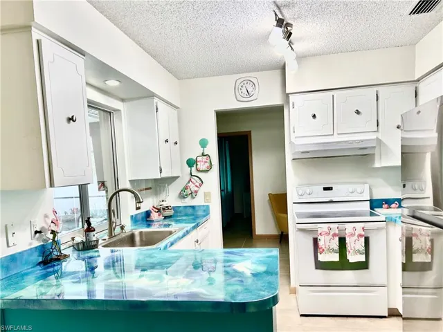 4380  Saint Clair W AVE, North Fort Myers, FL 33903