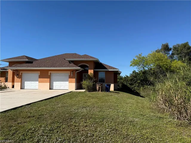633  Alabama S RD, Lehigh Acres, FL 33974
