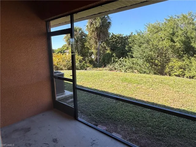 633  Alabama S RD, Lehigh Acres, FL 33974