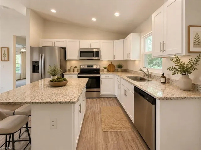1173 E Benbow Cir, Labelle, Florida 33935