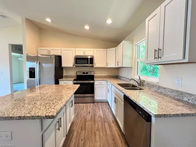 1173 E Benbow Cir, Labelle, Florida 33935