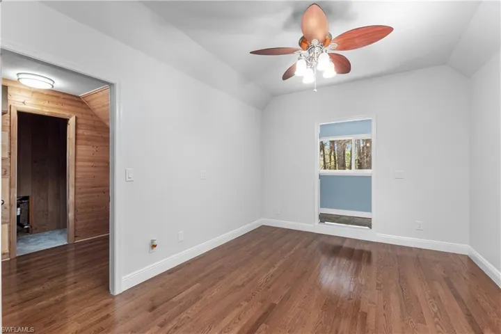 2nd Floor Sitting Room- looking towards bonus room