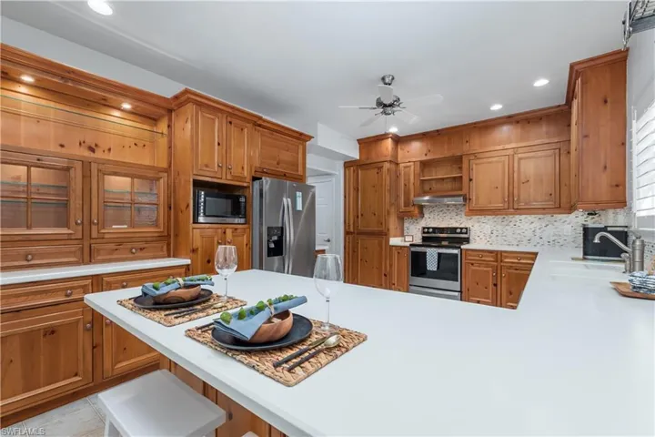 2240  16th SW AVE, Naples, FL 34117