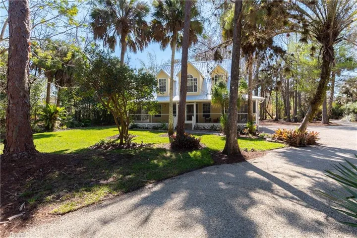 2240  16th SW AVE, Naples, FL 34117