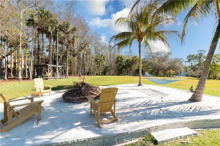 2240  16th SW AVE, Naples, FL 34117