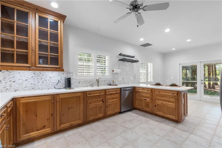 2240  16th SW AVE, Naples, FL 34117