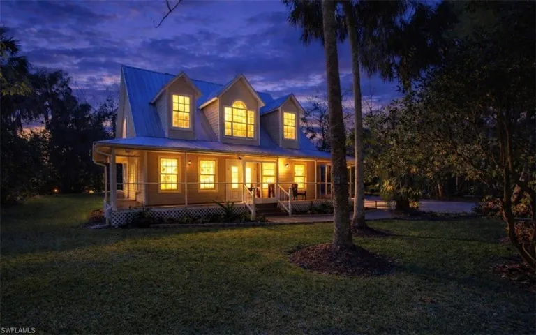 2240  16th SW AVE, Naples, FL 34117