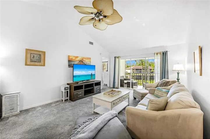 5682  Woodmere Lake  CIR, Naples, FL 34112