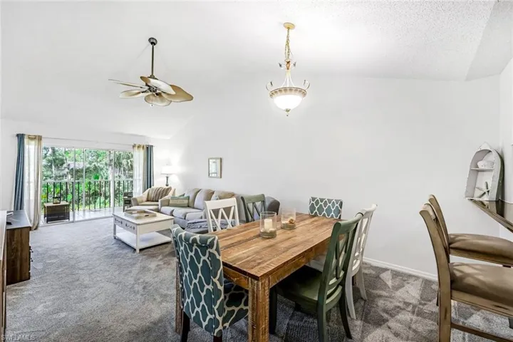 5682  Woodmere Lake  CIR, Naples, FL 34112