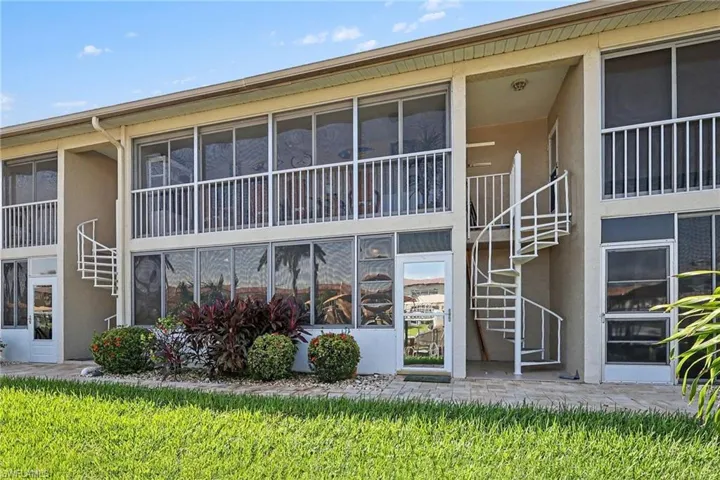 1317 Se 46th Ln 104, Cape Coral, Florida 33904