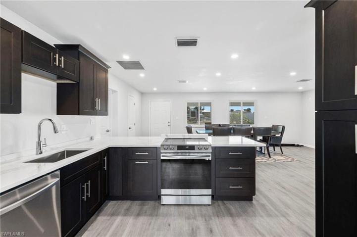 LARGE kitchen and cabinet space