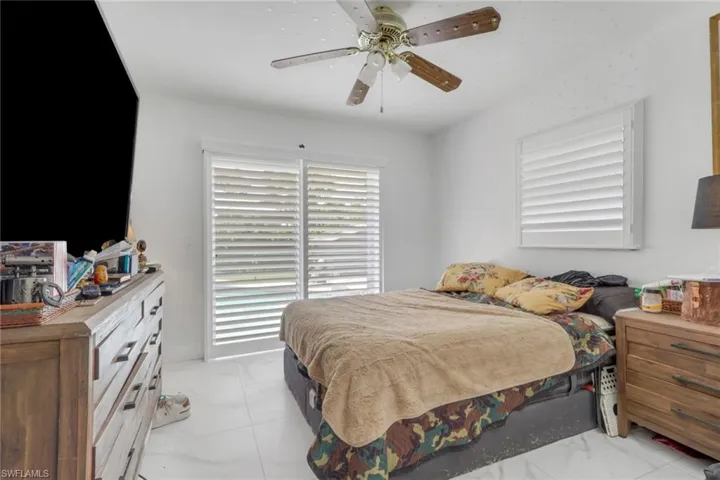 521 31st St Sw, Naples, Florida 34117