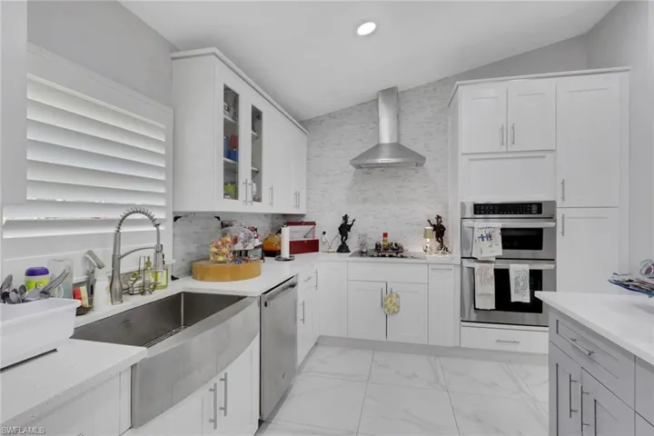 521 31st St Sw, Naples, Florida 34117