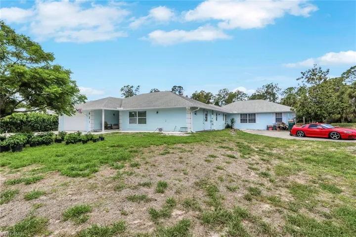 521 31st St Sw, Naples, Florida 34117