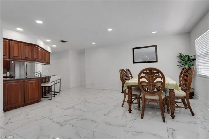521 31st St Sw, Naples, Florida 34117