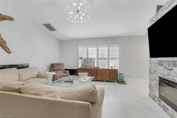 521 31st St Sw, Naples, Florida 34117