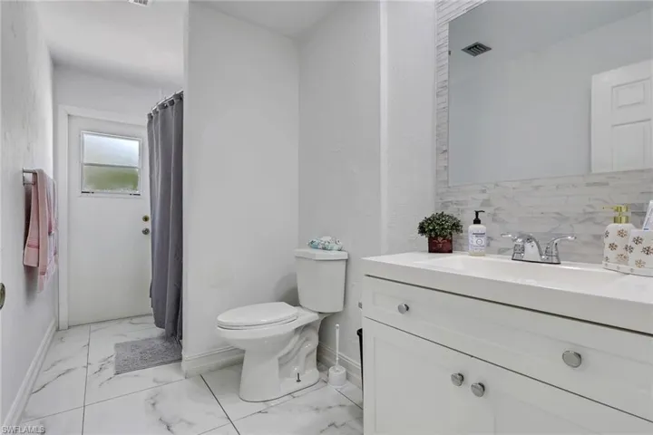 521 31st St Sw, Naples, Florida 34117