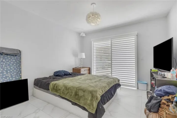 521 31st St Sw, Naples, Florida 34117