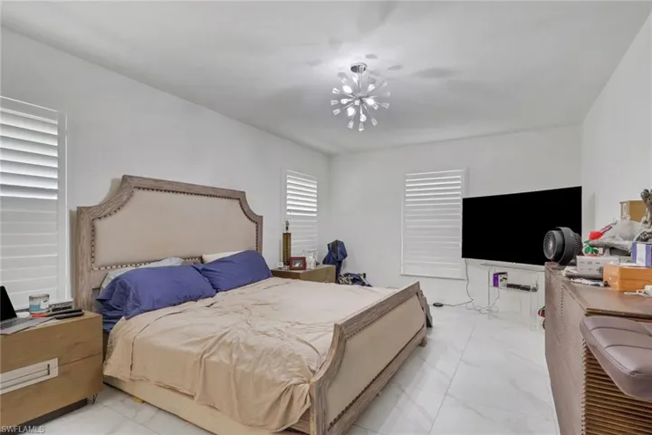 521 31st St Sw, Naples, Florida 34117