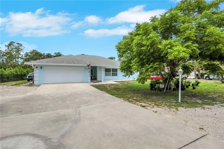 521 31st St Sw, Naples, Florida 34117