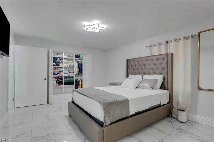 521 31st St Sw, Naples, Florida 34117