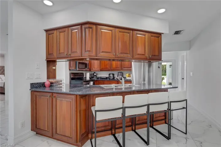 521 31st St Sw, Naples, Florida 34117