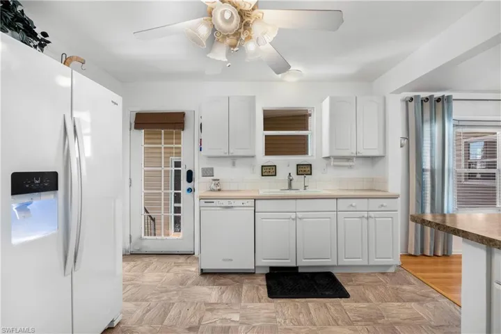 56  Snead  DR, North Fort Myers, FL 33903