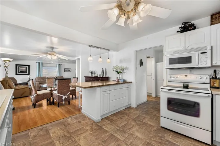 56  Snead  DR, North Fort Myers, FL 33903