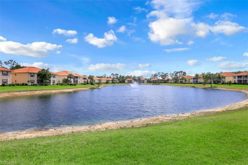 360 Robin Hood CIR, Naples, FL 34104,224027346