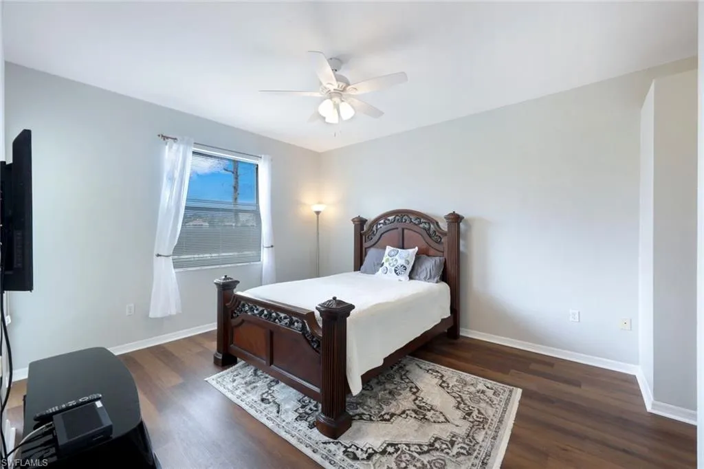 360 Robin Hood CIR, Naples, FL 34104,224027346
