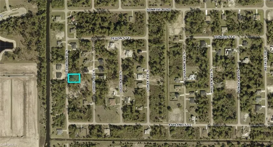 225 Victoria Ave S, Lehigh Acres, Florida 33974