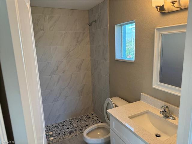 1640 NW 2nd  ST, Cape Coral, FL 33993