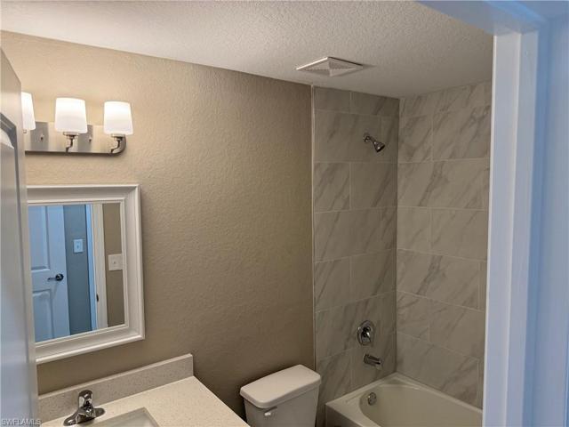 1640 NW 2nd  ST, Cape Coral, FL 33993