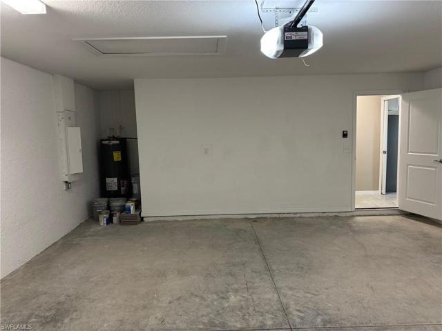 1640 NW 2nd  ST, Cape Coral, FL 33993