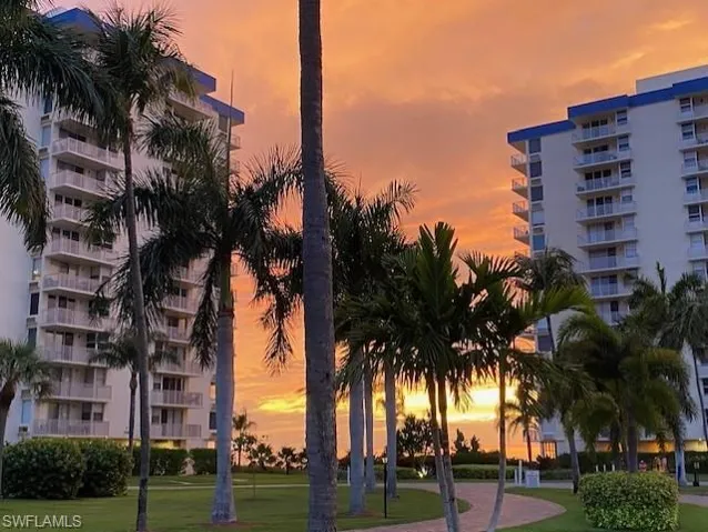 View of apartment building / complex