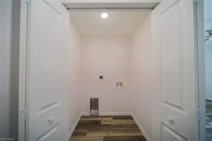 The Laundry Room Is Inside The Home!!