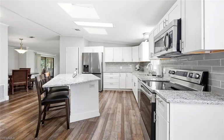 173 Belle Isle Cir, Naples, Florida 34112