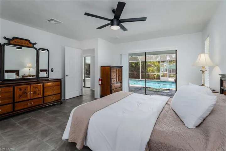 661 Valley Dr, Bonita Springs, Florida 34134