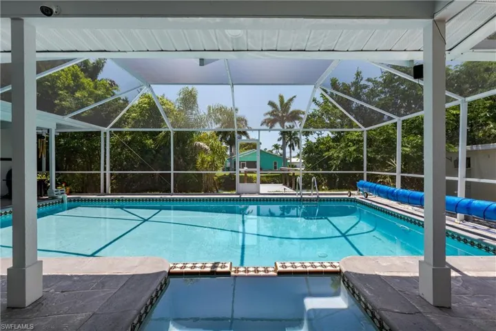 661 Valley Dr, Bonita Springs, Florida 34134