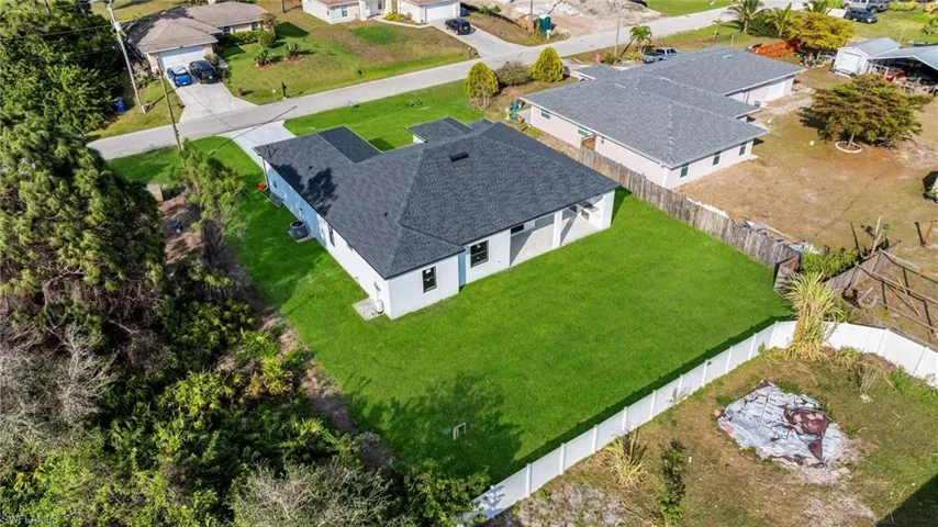 Birds eye view of property