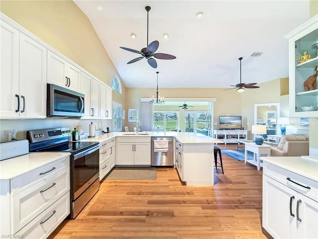 16101 Kelly Woods DR, Fort Myers, FL 33908,225015127