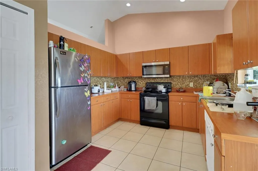 4110 24th ST, Lehigh Acres, FL 33976,225063071