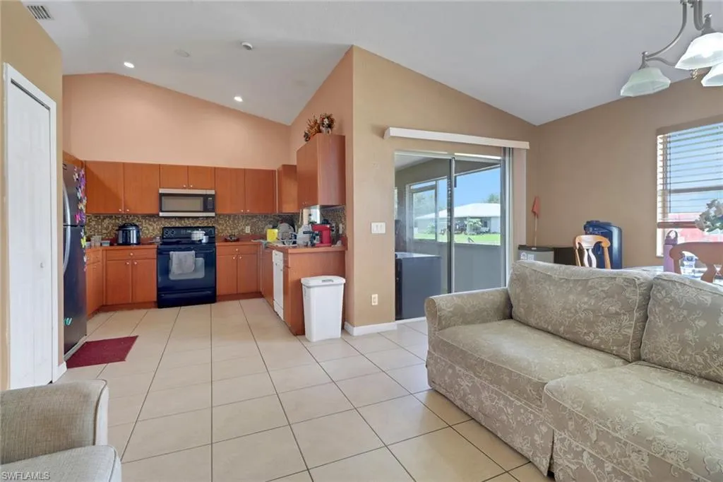 4110 24th ST, Lehigh Acres, FL 33976,225063071