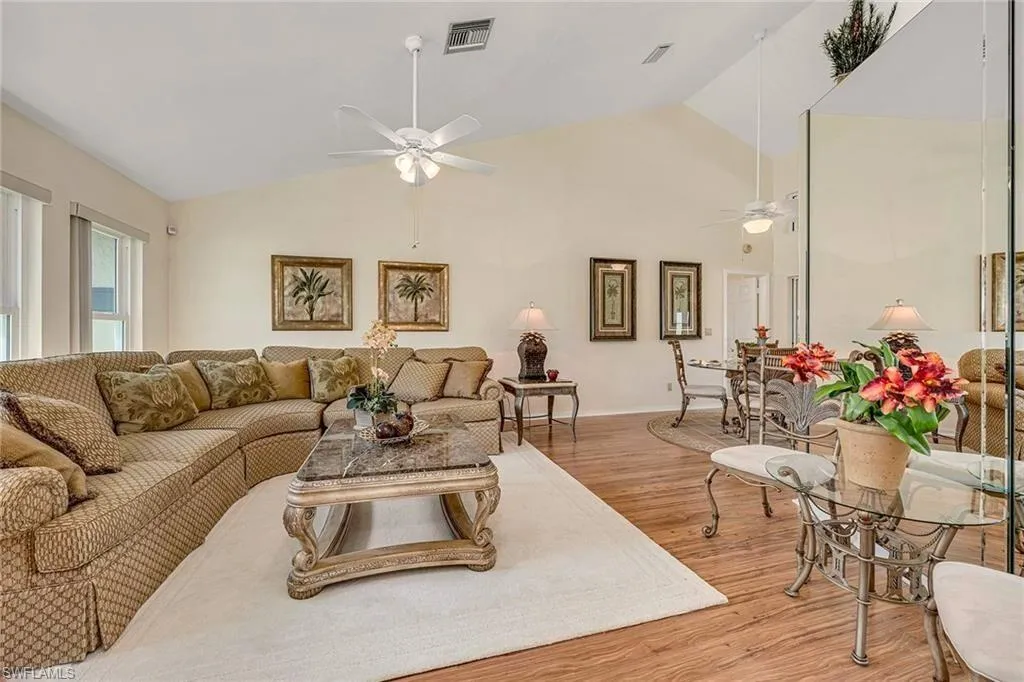 112 Bordeaux CIR, Naples, FL 34112,225051247