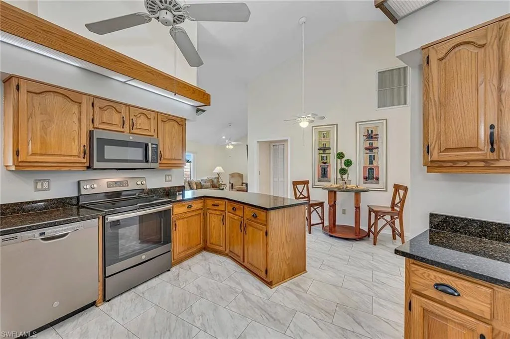 112 Bordeaux CIR, Naples, FL 34112,225051247