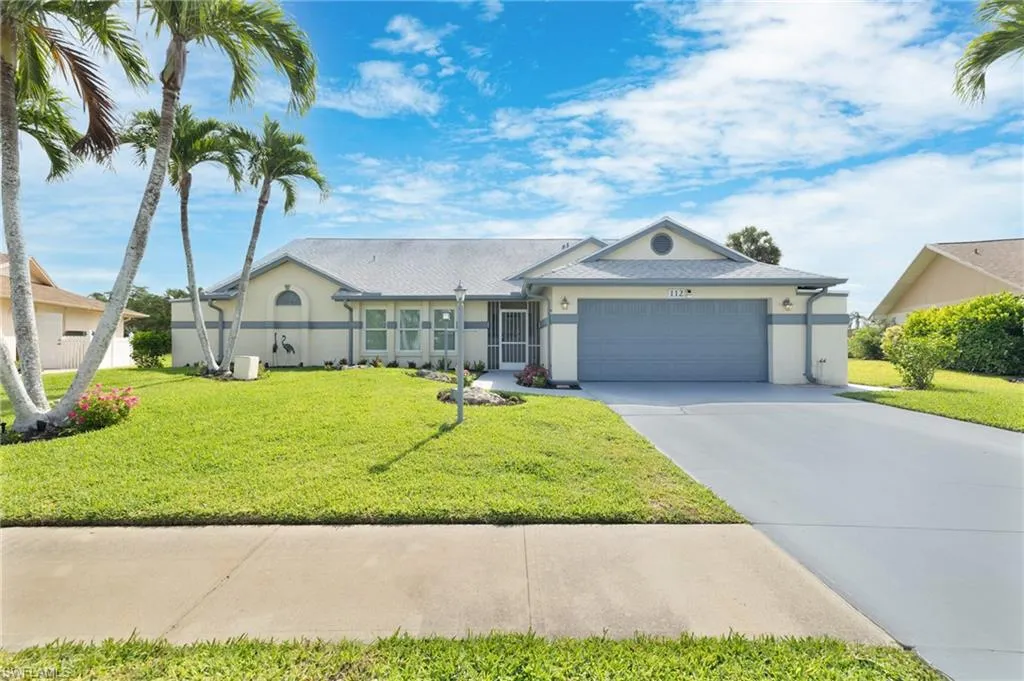 112 Bordeaux CIR, Naples, FL 34112,225051247