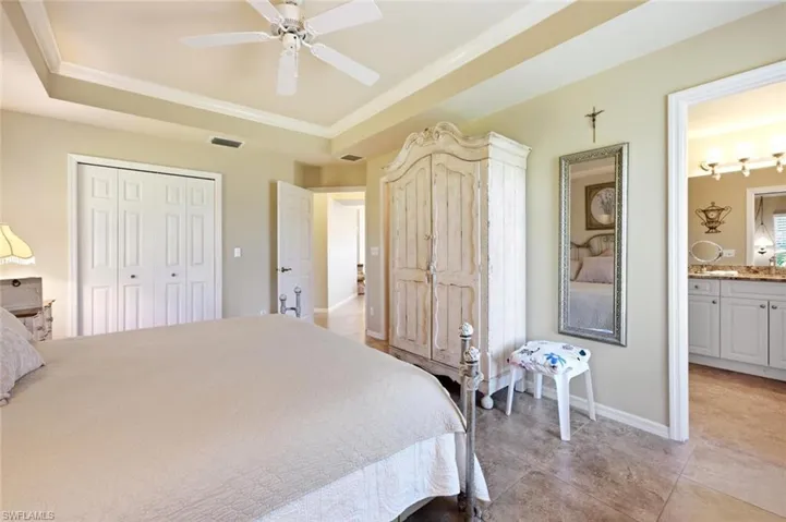 112 Bordeaux Ct, Naples, Florida 34112