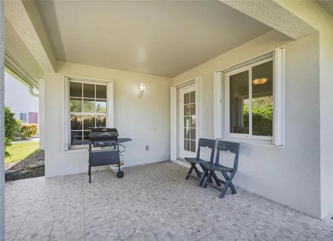 Adjoining covered patio