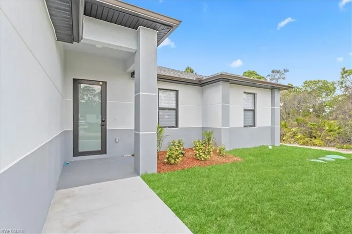 724 Drury Ave, Lehigh Acres, Florida 33974