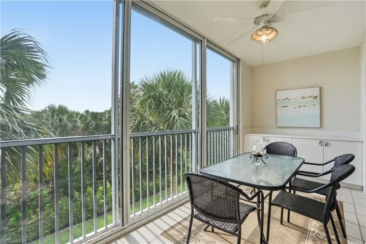 7671 Pebble Creek Cir 204, Naples, Florida 34108